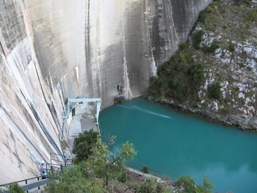 Starting up of a turbine on the Bimont dam