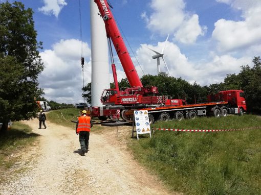 Maintenance sur le parc éolien de Langoelan